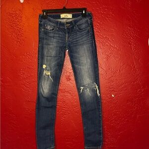 Stylish Blue Distressed Jeans